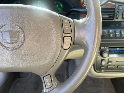 Used 2004 Cadillac De Ville image 15