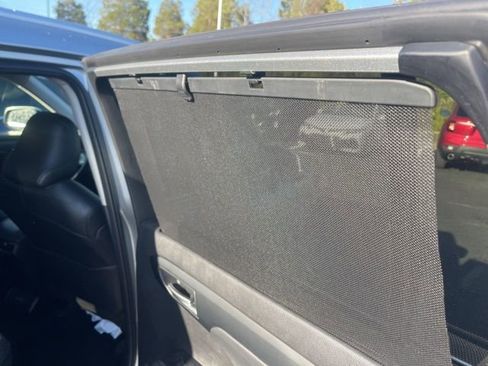 Used 2024 Toyota Highlander XLE image 29