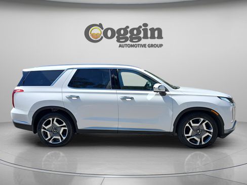 Used 2025 Hyundai Palisade SEL FWD image 7