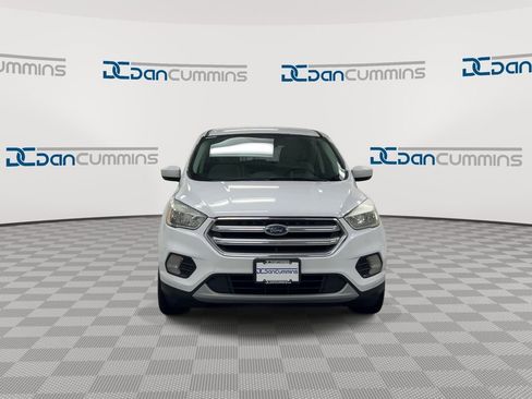 Used 2017 Ford Escape SE FWD image 3