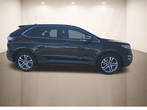 Used 2018 Ford Edge Titanium w/ Equipment Group 301A image 3