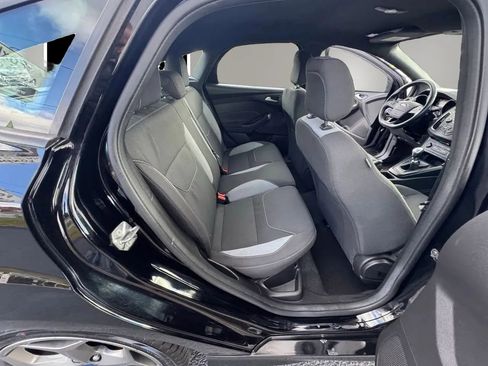 Used 2018 Ford Focus ST image 16