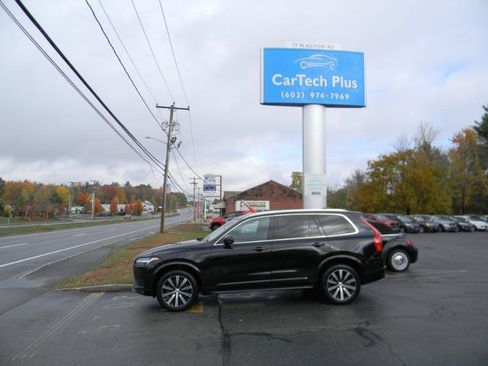 Used 2023 Volvo XC90 B5 Core w/ Protection Package Premier AWD/4WD image 9