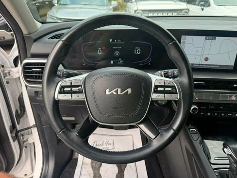 Used 2025 Kia Telluride S FWD image 5