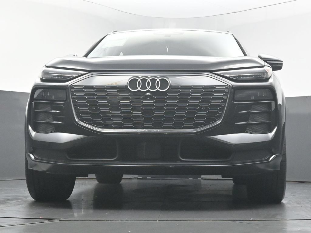 Used 2025 Audi Q6 e-tron Premium Plus w/ Premium Plus AWD/4WD image 46