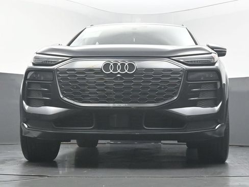 Used 2025 Audi Q6 e-tron Premium Plus w/ Premium Plus AWD/4WD image 46