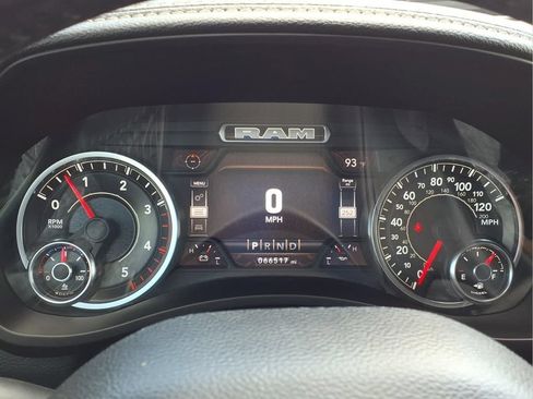 Used 2022 RAM 2500 Laramie AWD/4WD image 23