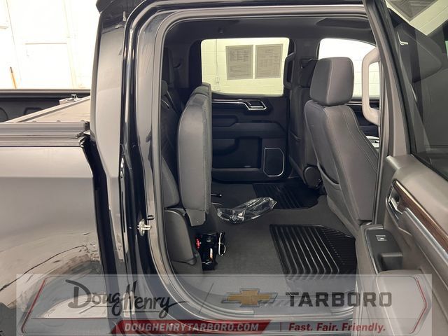 Used 2023 Chevrolet Silverado 1500 LT AWD/4WD image 34