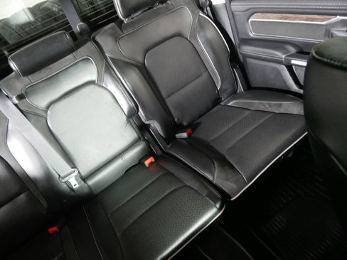 Used 2019 RAM 1500 Laramie image 14