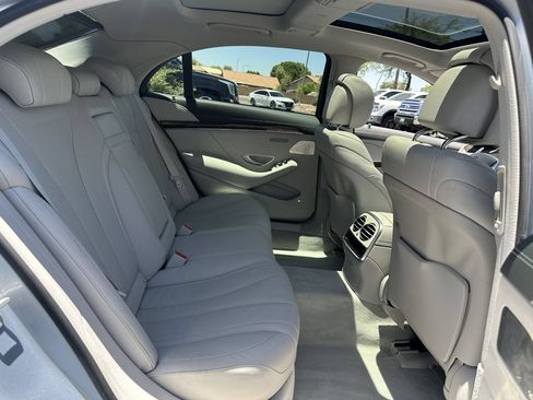 Used 2016 Mercedes-Benz S 550 Sedan image 13