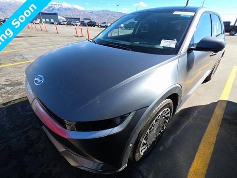 Used 2024 Hyundai Ioniq 5 Limited image 3