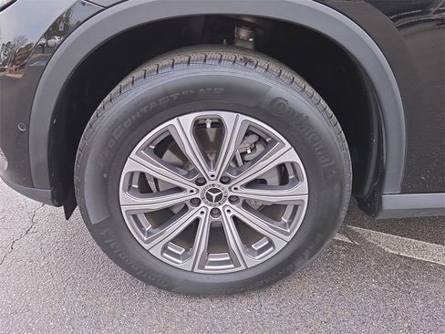 Used 2023 Mercedes-Benz GLC 300 4MATIC image 9