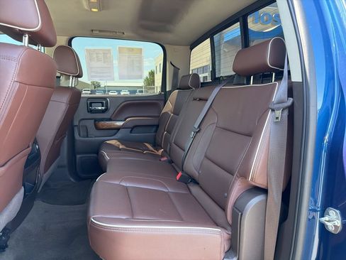 Used 2016 Chevrolet Silverado 1500 High Country w/ High Country Premium Package AWD/4WD image 10