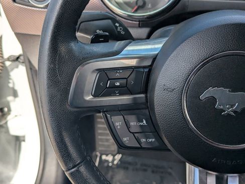 Used 2017 Ford Mustang GT RWD image 20