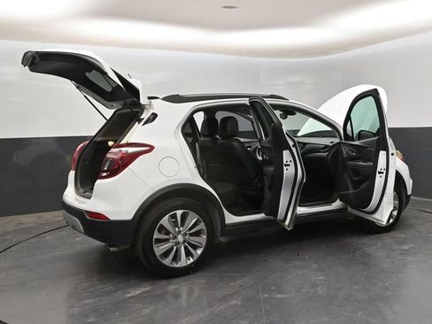 Used 2020 Buick Encore Preferred FWD image 27