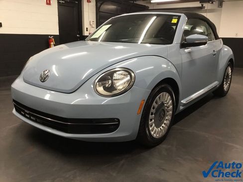 Used 2013 Volkswagen Beetle 2.5 FWD image 16