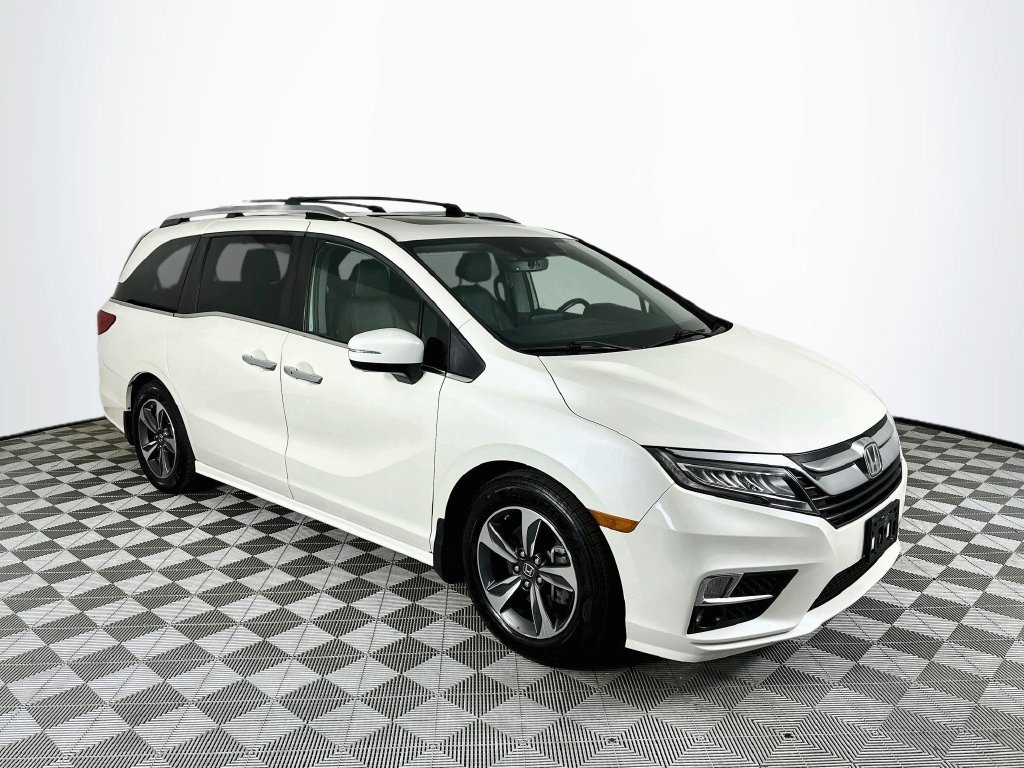 Used 2018 Honda Odyssey Touring image 1