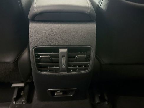 Certified 2022 Toyota Corolla Cross XLE image 23