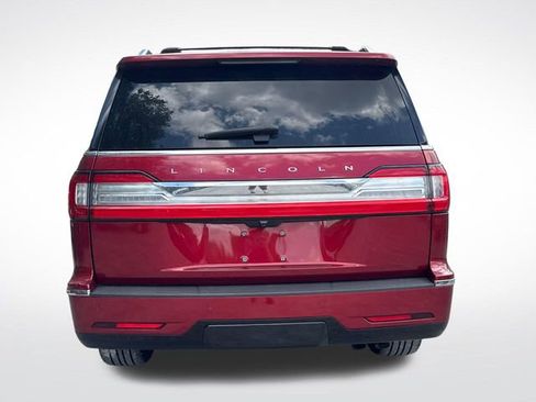 Used 2019 Lincoln Navigator L Reserve w/ Cargo Package AWD/4WD image 4