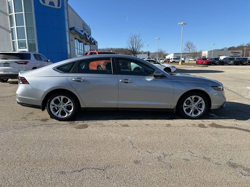 Used 2023 Honda Accord LX image 2