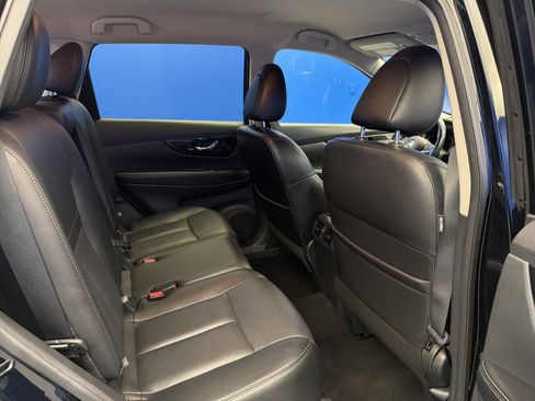 Used 2018 Nissan Rogue SL image 27