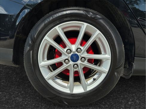 Used 2016 Ford Focus SE FWD image 13