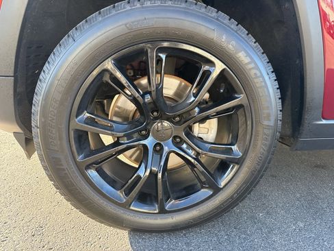 Used 2021 Jeep Grand Cherokee L Limited image 9