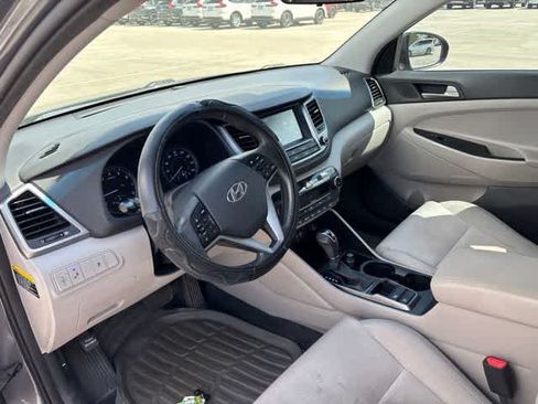 Used 2018 Hyundai Tucson Sport w/ Cargo Package FWD image 9