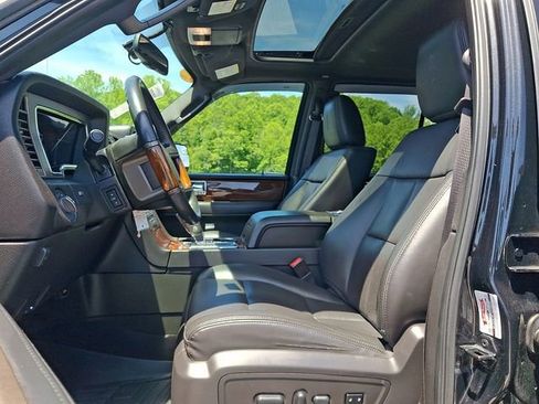 Used 2013 Lincoln Navigator 4WD w/ HD Trailer Tow Pkg image 13