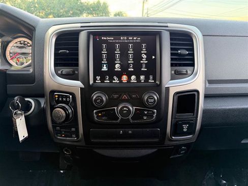Used 2015 RAM 1500 Big Horn AWD/4WD image 23