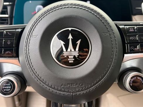 Used 2023 Maserati Grecale GT image 6