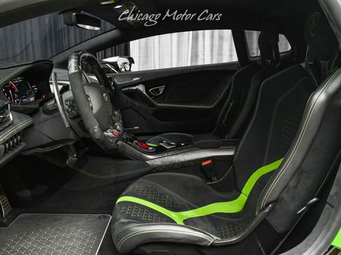 Used 2018 Lamborghini Huracan Performante image 19