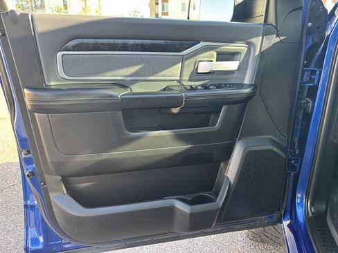 Used 2019 RAM 2500 Big Horn image 8