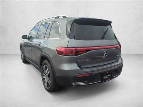 Used 2023 Mercedes-Benz EQB 300 4MATIC image 10
