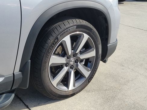 Used 2023 Honda Pilot Touring image 7