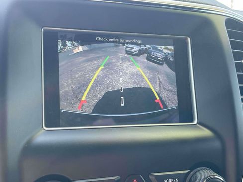 Used 2018 Jeep Grand Cherokee Limited RWD image 19