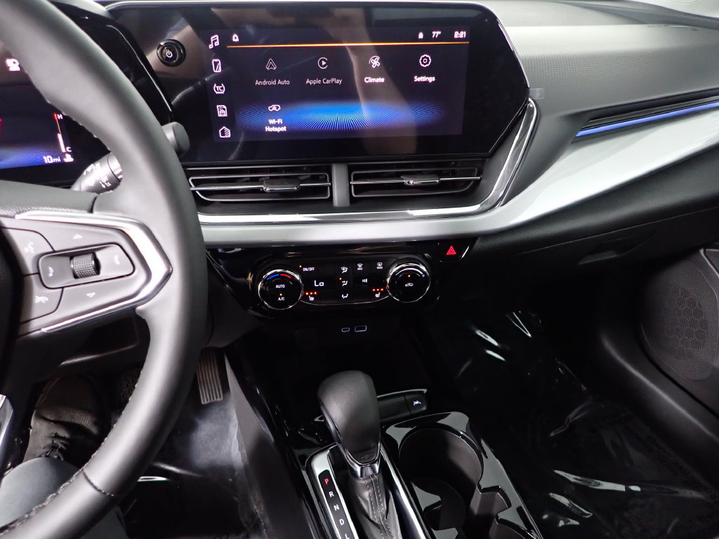 New 2026 Chevrolet Trax LT w/ Midnight Edition FWD image 27