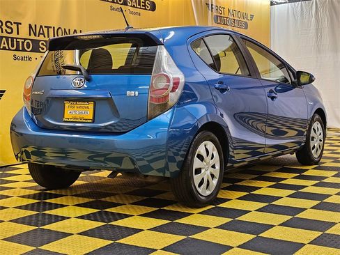 Used 2013 Toyota Prius C Two image 3