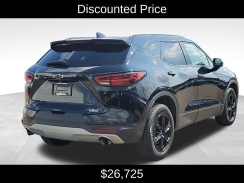 Used 2023 Chevrolet Blazer LT w/ Convenience Package AWD/4WD image 3