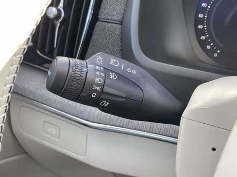 New 2026 Volvo XC90 B6 Ultra image 12