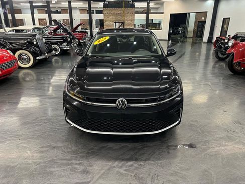 Used 2025 Volkswagen Jetta S FWD image 2