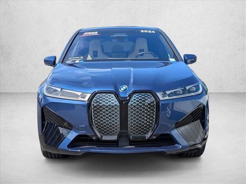 Certified 2024 BMW iX xDrive50 w/ Premium Package AWD/4WD image 2