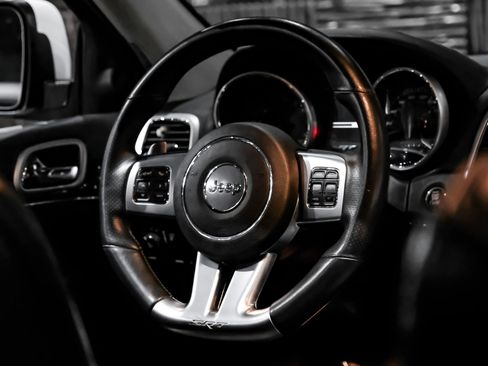 Used 2013 Jeep Grand Cherokee SRT8 image 15