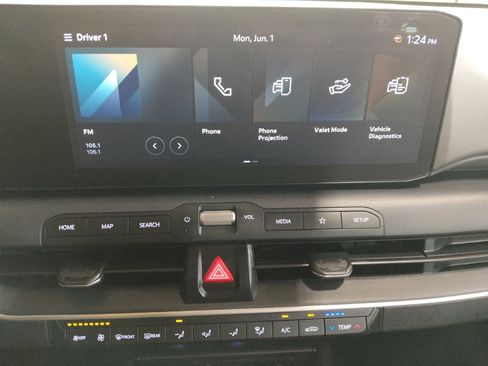 Used 2025 Kia K4 FWD image 25