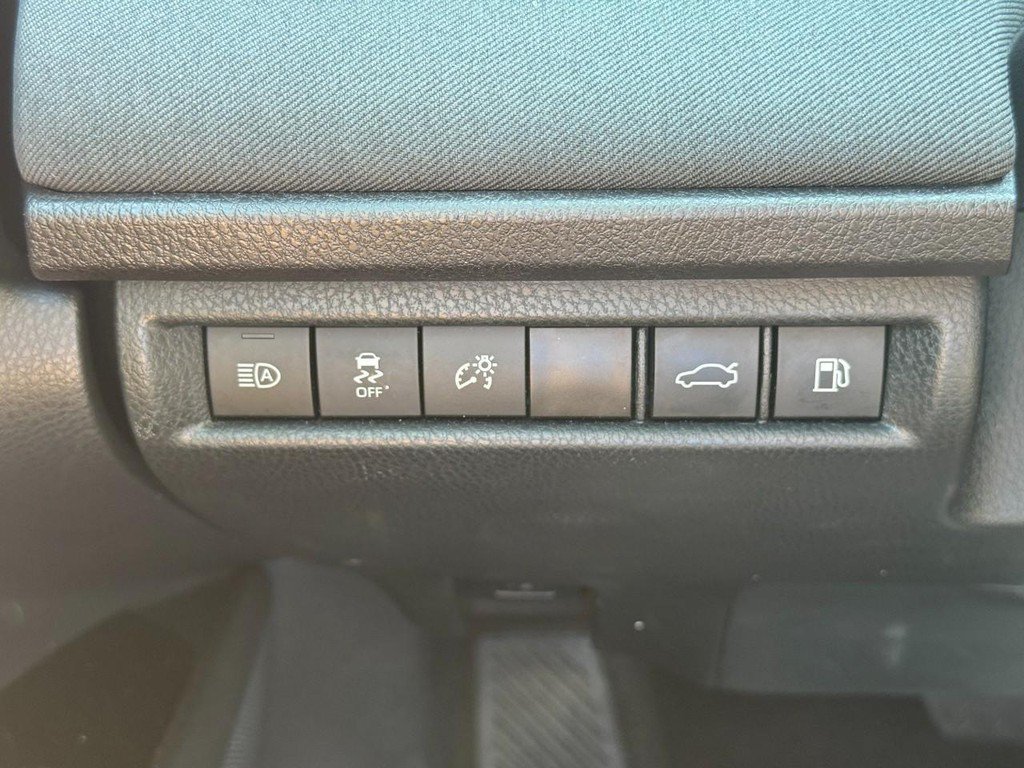 Certified 2025 Toyota Camry LE FWD image 25
