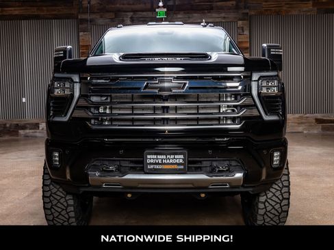 Used 2025 Chevrolet Silverado 2500 High Country w/ High Country Premium Package image 4