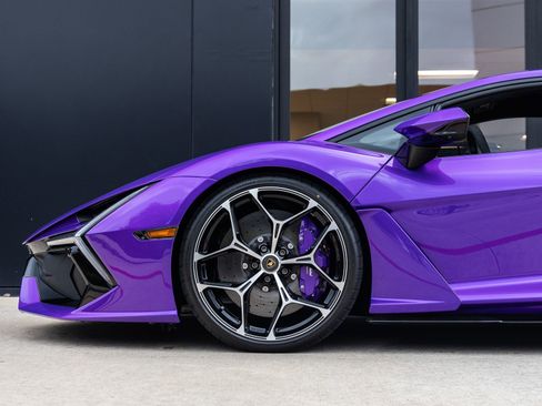 Used 2025 Lamborghini Revuelto AWD/4WD image 13