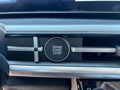 New 2026 Hyundai Santa Fe SE image 33