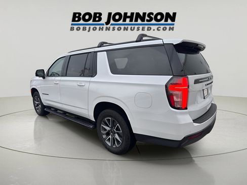 Used 2024 Chevrolet Suburban Z71 w/ Luxury Package image 5