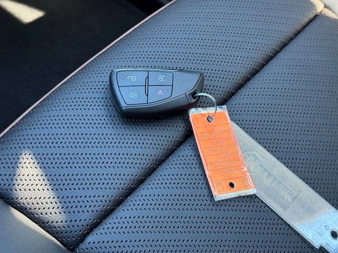 New 2025 GMC Canyon AT4 w/ Nightfall Edition image 35